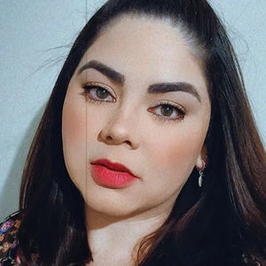 Meet your Posher, Clarissa lee